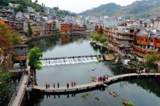 河池长沙旅游攻略(长沙旅游攻略景点必去二日游)