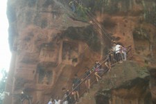 河池乐山旅游攻略(乐山旅游攻略自由行路线推荐)
