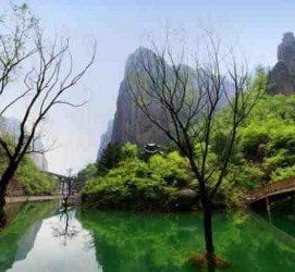 河池周边旅游攻略(三星堆周边旅游攻略)