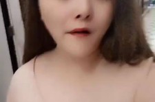 河池美院系花兼职死商务模特(美院系花兼职商务模特第2部一边看球一边玩)