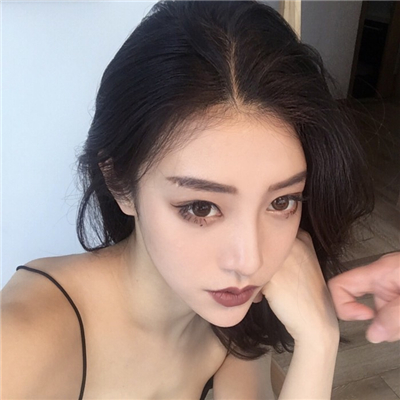 河池伴游女生寒莱的资料