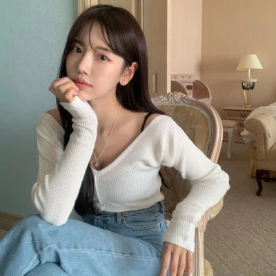 河池伴游女生邓丽丽的资料