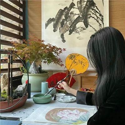 河池伴游女生源又菡的资料